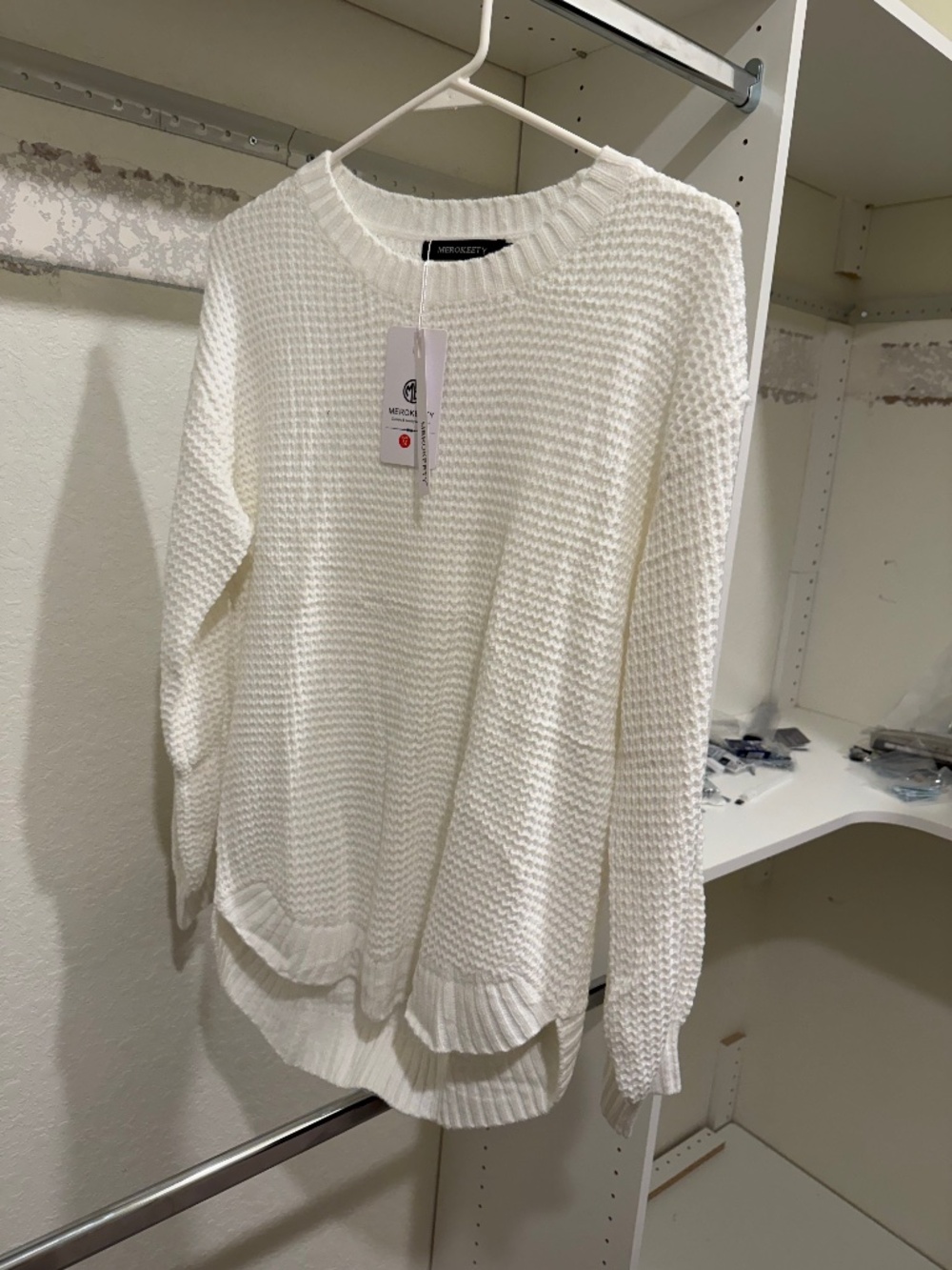 White sweatshirt